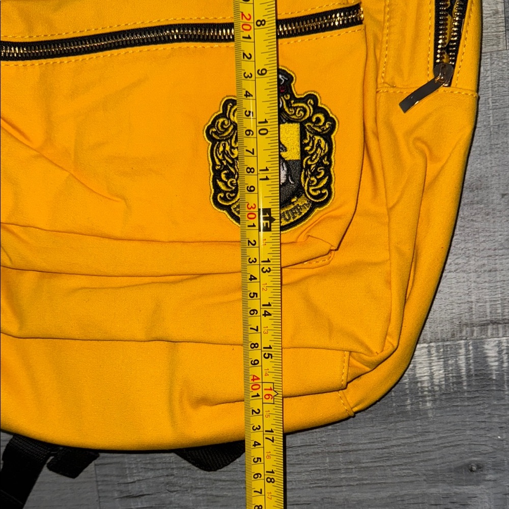 Universal Studios Yellow Hufflepuff Backpack - Picture 7 of 8